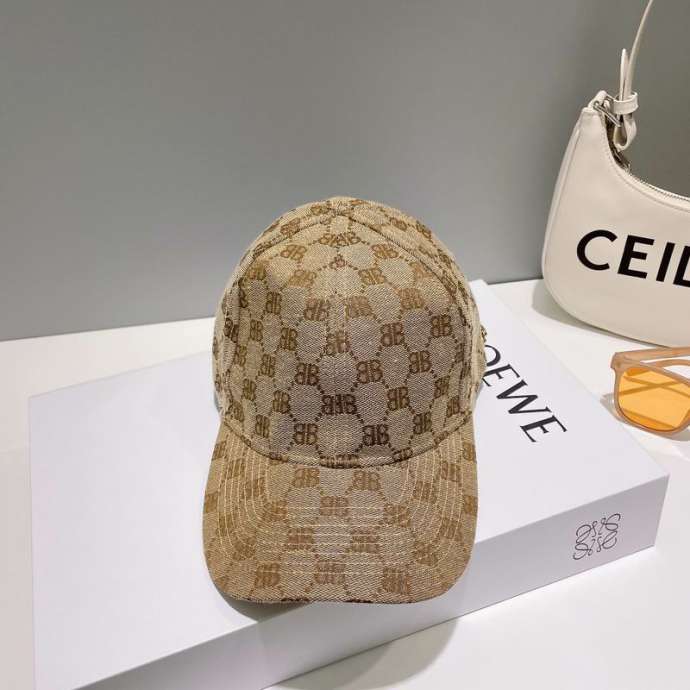 Picture of Balenciaga Cap _SKUBalenciagacap041643339